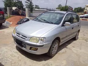 Mitsubishi Spacestar 2000 Silver
