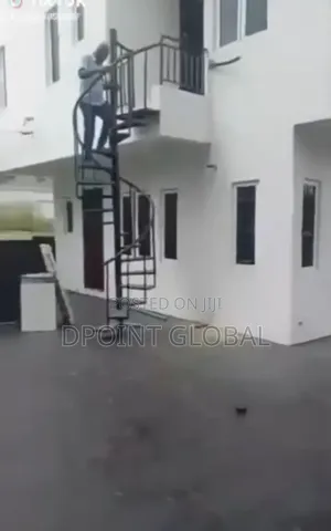 4bdrm Duplex in In Estate, Adeniyi Jones for sale