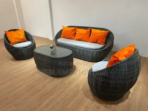 Coconut by 5 Seater With Gray and White Cushion