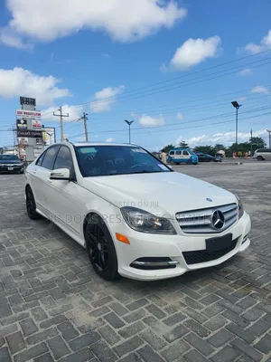 Mercedes-Benz C300 Luxury 4Matic Sedan AWD (3.0L 6cyl 7A) 2012 White