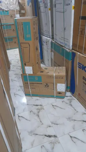 Hisense 1.5hp Non Inverter Air Condition As12hb Strong Cooling Perform