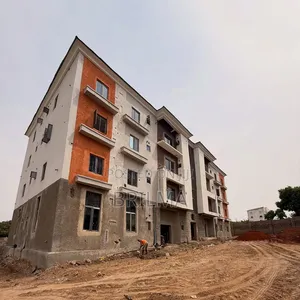 3bdrm Apartment in Kaura for sale