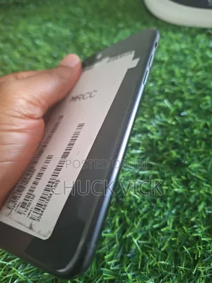 Apple iPhone SE (2020) 64 GB Black