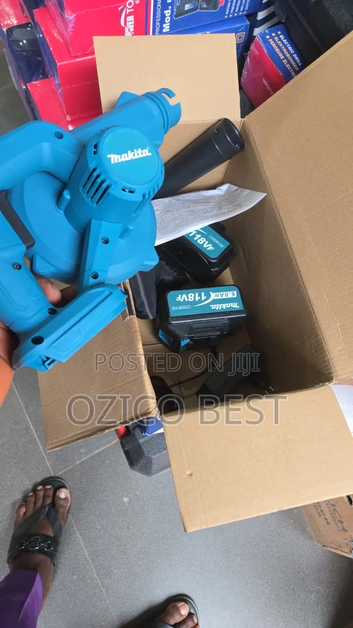Makita Cordless Blower
