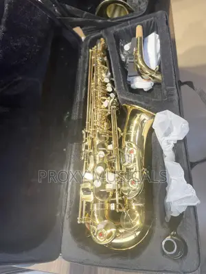 Yamaha Professional Gold Alto Saxophone