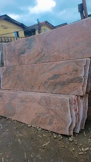 Red Juprano Granite Black Waves Slab