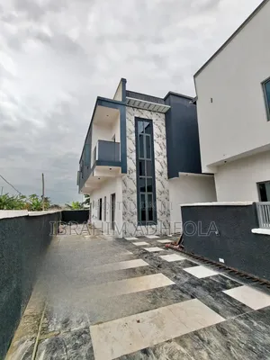4bdrm Duplex in Maryland, Mende for sale