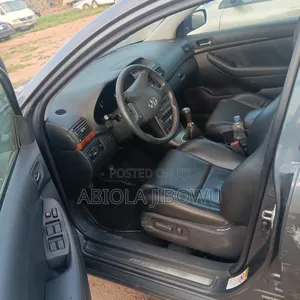 Toyota Avensis 2.0 D-4D 2008 Gray