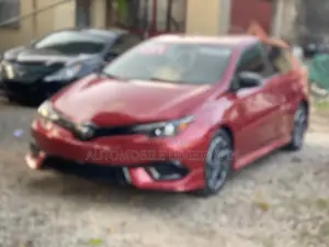 Toyota Corolla 2017 Red