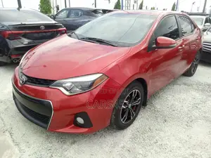 Toyota Corolla LE 4dr Sedan (1.8L 4cyl CVT) 2014 Red