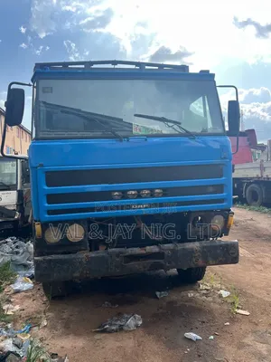 Daf 1700 Turbo Container Body Truck With Bad Engine