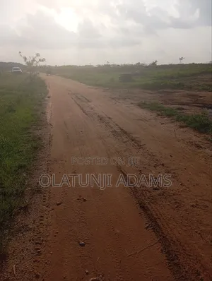 1acre of Land at Agric After Fountain University Osogbo