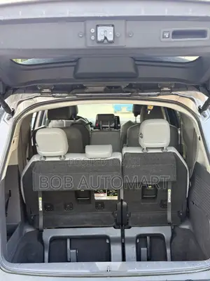 Toyota Sienna 2024 Gray