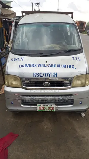 Daihatsu Hijet 2005 Silver