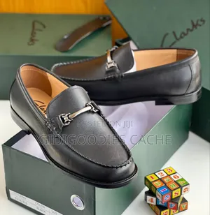 Black Leather Bit/Chain Loafers With Whipstitch Detail Size 40-46