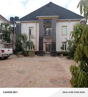 5bdrm Duplex in Ejigbo / Ejigbo for sale