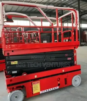 Self-Propelled Electric Scissor Lift, Commonly Used for Aerial