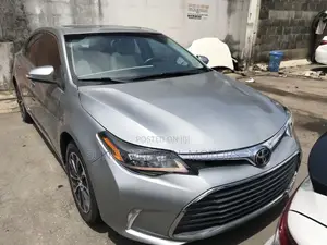Toyota Avalon 2017 Silver