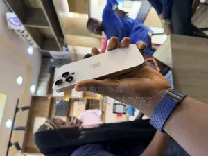 Apple iPhone 16 Pro Max 256 GB Rose Gold