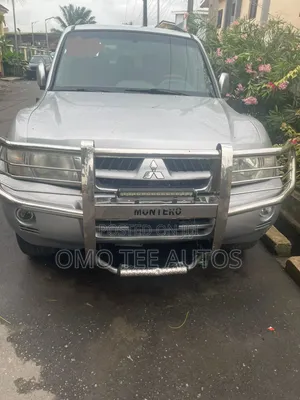 Mitsubishi Montero 3.0 AWD 2005 Silver