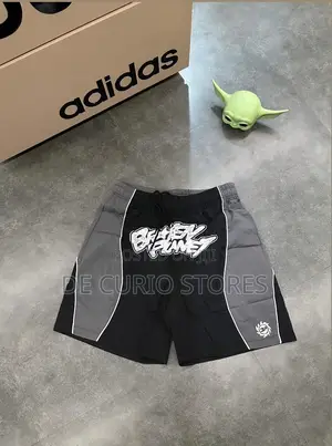 New High Quality Broken Planet Short