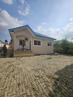 3bdrm Bungalow in Galadimawa for rent