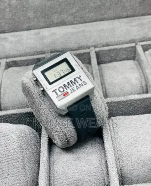 Tommy Hilfiger Silicone Digital Rubber Wristwatch` *