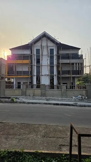Furnished 4bdrm House in Kolapo Ishola Gra, for sale