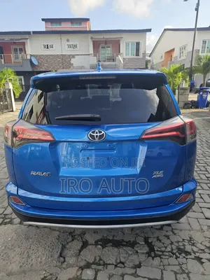 Toyota RAV4 Adventure 4dr SUV AWD (2.5L 4cyl 6A) 2018 Blue