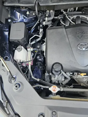 Toyota Highlander XLE AWD 2020 Blue