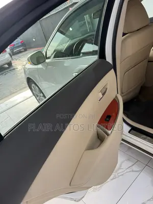 Lexus ES 350 2010 White