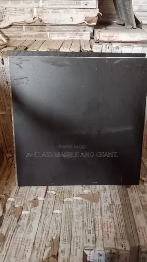 Royal Tiles 60x60 Black