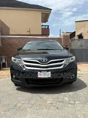Toyota Venza XLE 2015 Black