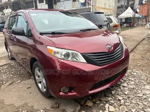 Toyota Sienna Limited 7 Passenger 2010 Red