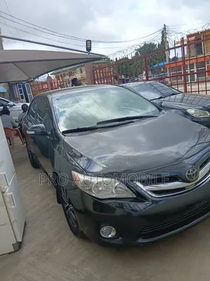 Toyota Corolla LE 4dr Sedan (1.8L 4cyl 4A) 2012 Black