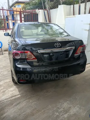 Toyota Corolla LE 4dr Sedan (1.8L 4cyl 4A) 2012 Black