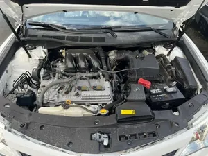 Toyota Camry SE 4dr Sedan (2.5L 4cyl 6A) 2012 White