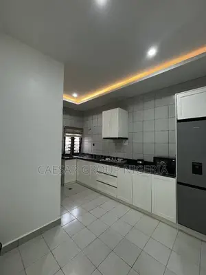 Furnished 5bdrm Duplex in Idu Industrial for sale