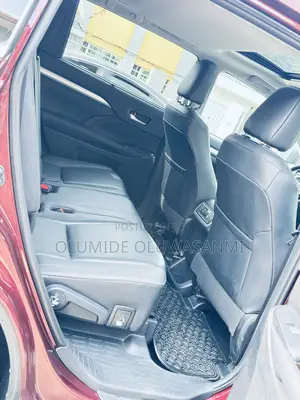 Toyota Highlander XLE 2019 Burgundy