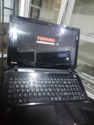 Laptop Toshiba Satellite L50 8GB Intel Core i5 HDD 500GB