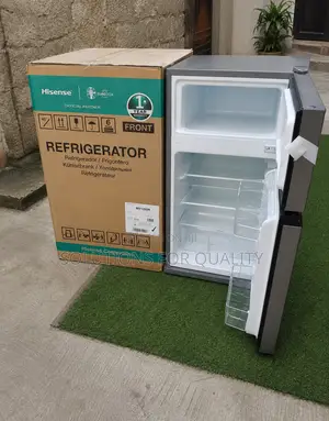 Hisense 87l Mini Fridge With Freezer Compartment