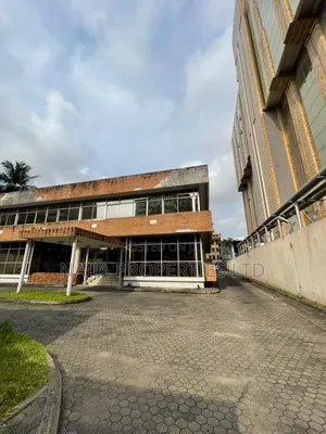 20 Rooms Villa House for Commercial Use in Victoria Island