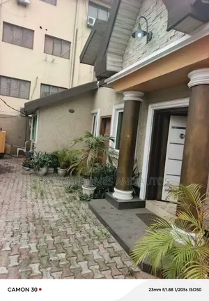 4bdrm House in Ogba GRA for rent