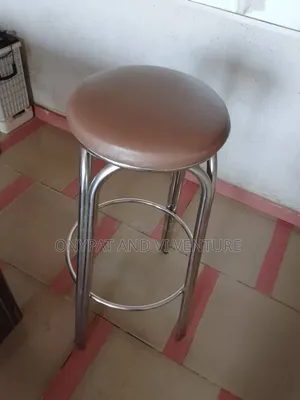 Classic Waiting Floor Stool