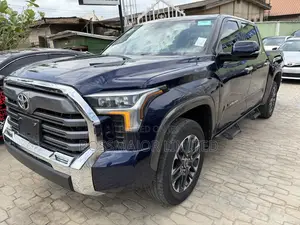 Toyota Tundra Limited 2022 Blue