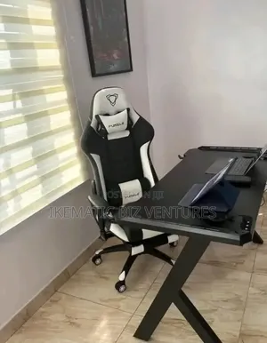 Furgle Gaming Chair and Table