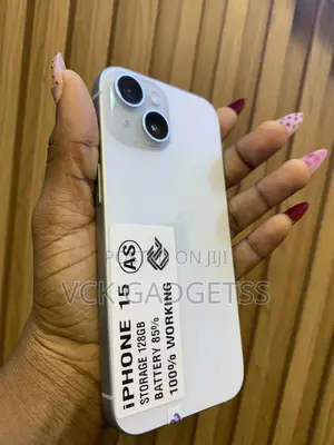 Apple iPhone 15 128 GB White