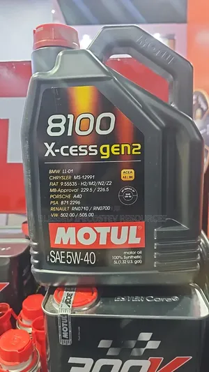 Motul Engine Oil 5w40 5litres