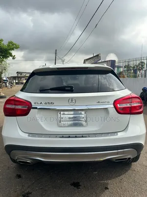 Mercedes-Benz GLA 250 2015 White