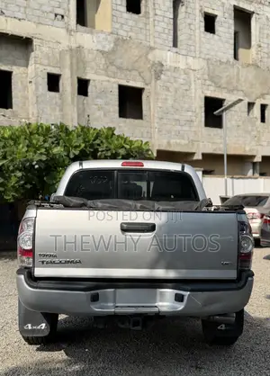 Toyota Tacoma Double Cab V6 Automatic 2012 Silver